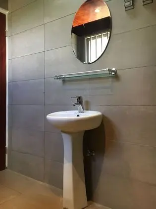 Superior Stüdyo (Studio E)