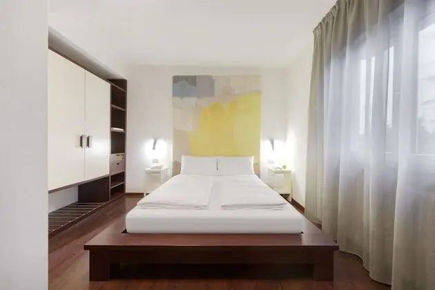 Tek Büyük veya İki Ayrı Yataklı Oda