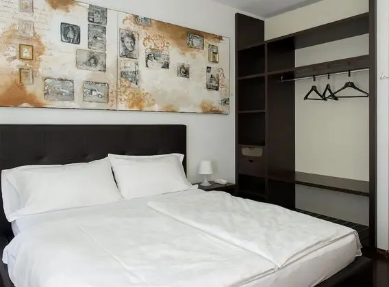 Tek Büyük veya İki Ayrı Yataklı Oda