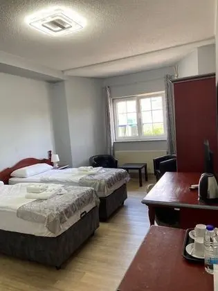 Deluxe Tek Büyük veya İki Ayrı Yataklı Oda, Özel Banyo (Deluxe Doppelzimmer)
