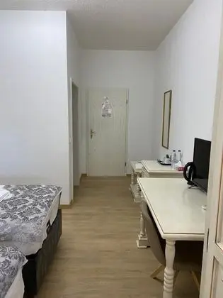 Deluxe Tek Büyük veya İki Ayrı Yataklı Oda, Özel Banyo (Deluxe Doppelzimmer)
