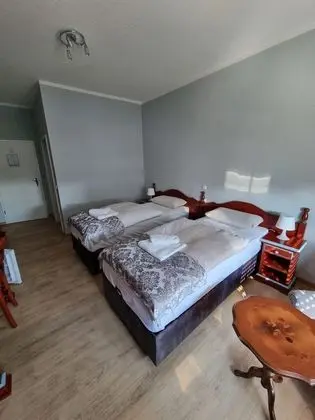 Deluxe Tek Büyük veya İki Ayrı Yataklı Oda, Özel Banyo (Deluxe Doppelzimmer)