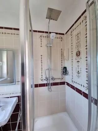 Tek Kişilik Oda, Özel Banyo, Avlu Manzaralı (Apartment mit Küche)