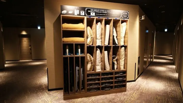 Tek Büyük Yataklı Oda, Sigara İçilebilir (with Shower)