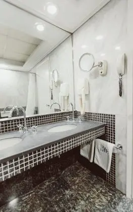 Tek Büyük Yataklı Oda, Deniz Manzaralı