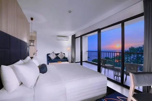 Aston Ocean Suite
