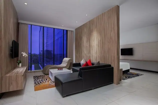 Süit (Fabroom)