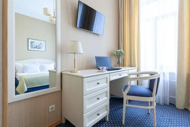 Comfort Tek Büyük Yataklı Oda