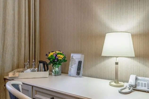 Comfort Tek Büyük Yataklı Oda