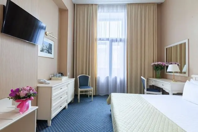 Superior Tek Büyük veya İki Ayrı Yataklı Oda