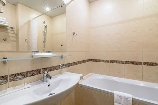 Superior Tek Büyük veya İki Ayrı Yataklı Oda