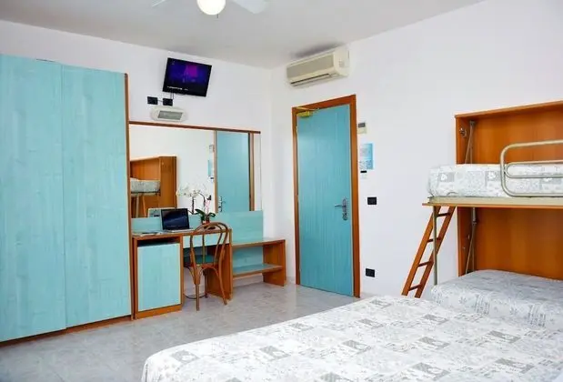Comfort Dört Kişilik Oda