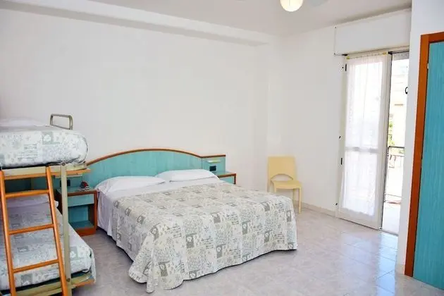 Comfort Dört Kişilik Oda