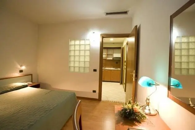 Standard Büyük Yataklı Tek Kişilik Oda