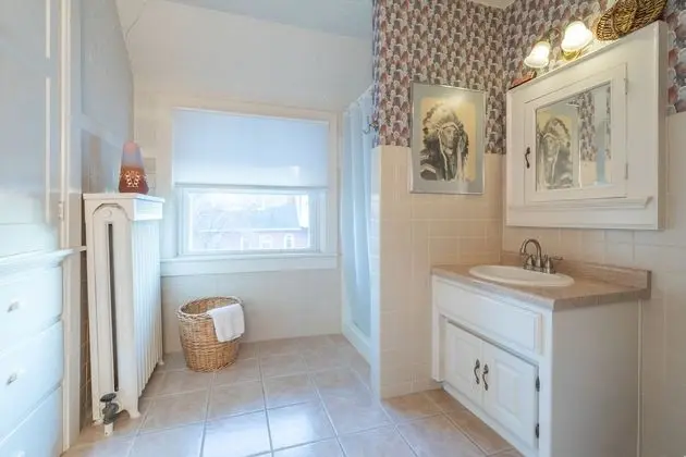 Luxury Tek Büyük Yataklı Oda, 1 Büyük (Queen) Boy Yatak, Şömine, Bahçe Manzaralı (Laredo)