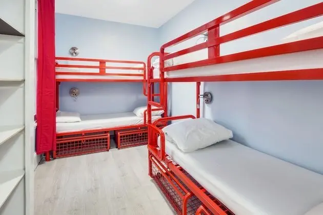 Bed in 6-bed mixed dormitory room