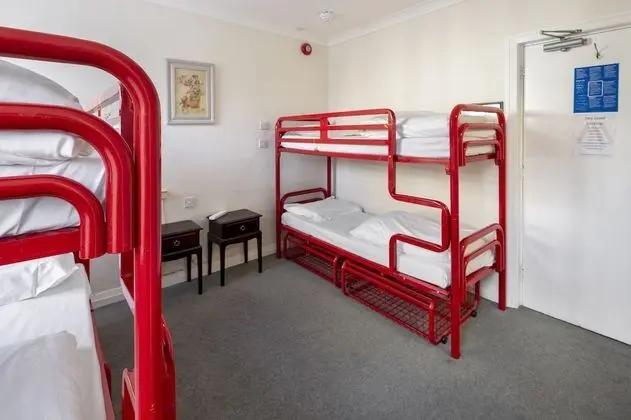 Bed in 4-bed mixed dormitory room ensuite