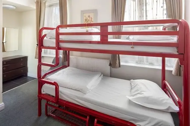 Bed in 4-bed mixed dormitory room ensuite