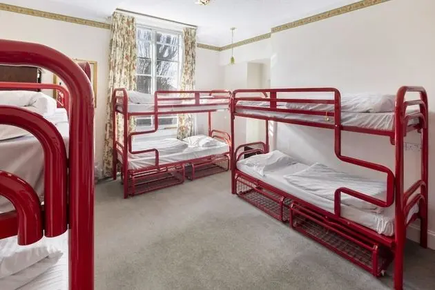 Bed in 8-bed mixed dormitory room ensuite