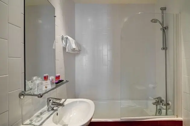 Standard Tek Büyük Yataklı Oda