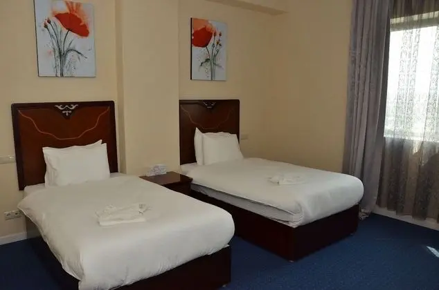 Standard Tek Büyük veya İki Ayrı Yataklı Oda