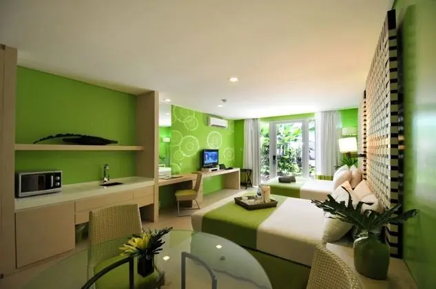 Luxury Oda