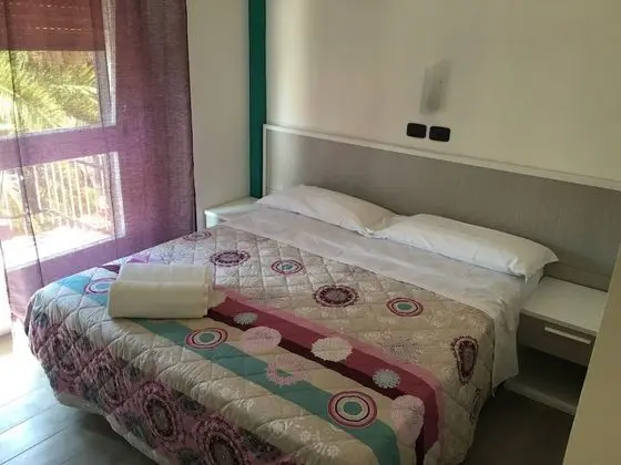 Tek Büyük Yataklı Oda, Bahçe Manzaralı