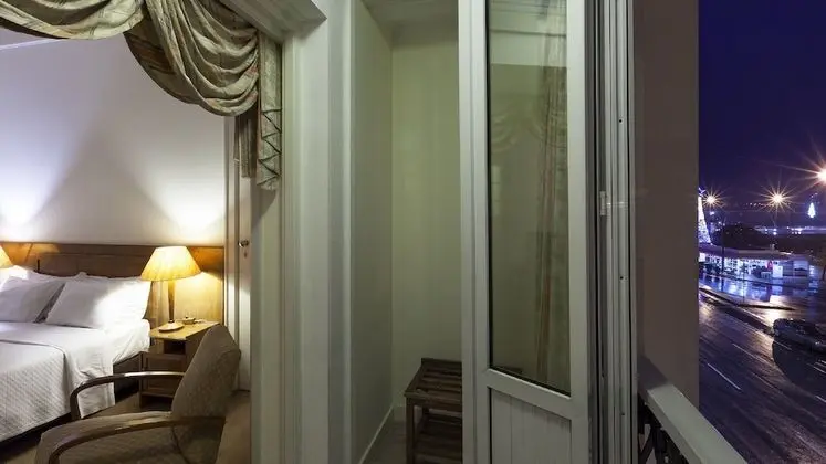 Standard Tek Büyük veya İki Ayrı Yataklı Oda