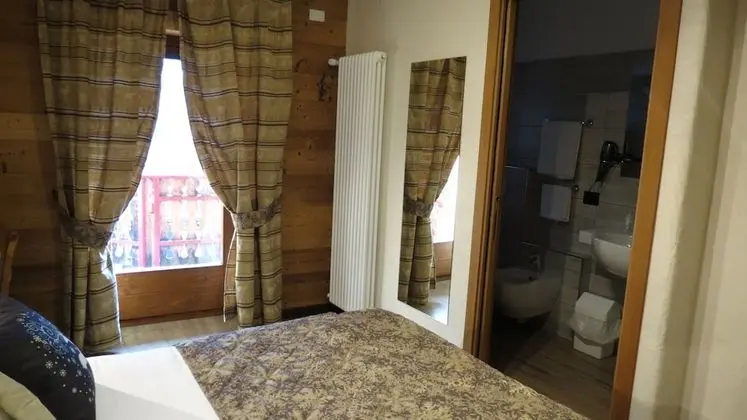 Economy Üç Kişilik Oda