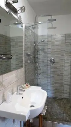 Economy Üç Kişilik Oda