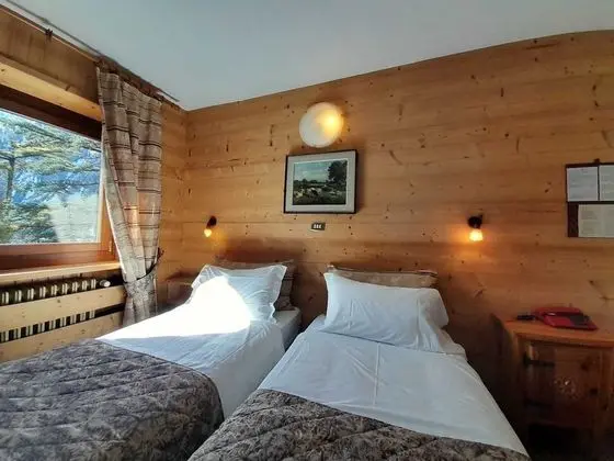 İki Ayrı Yataklı Oda, 2 Tek Kişilik Yatak