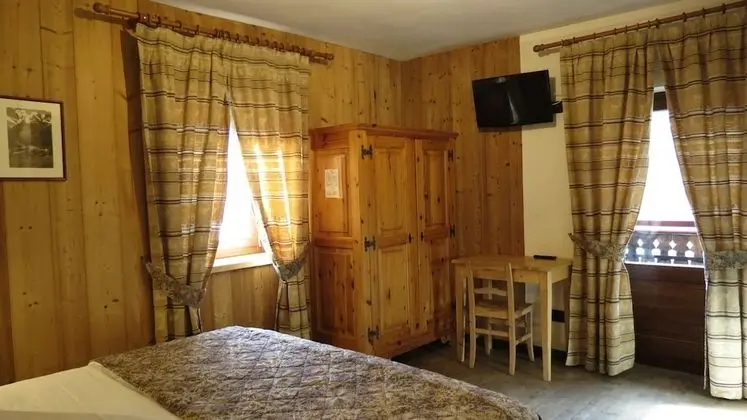 İki Ayrı Yataklı Oda, 2 Tek Kişilik Yatak