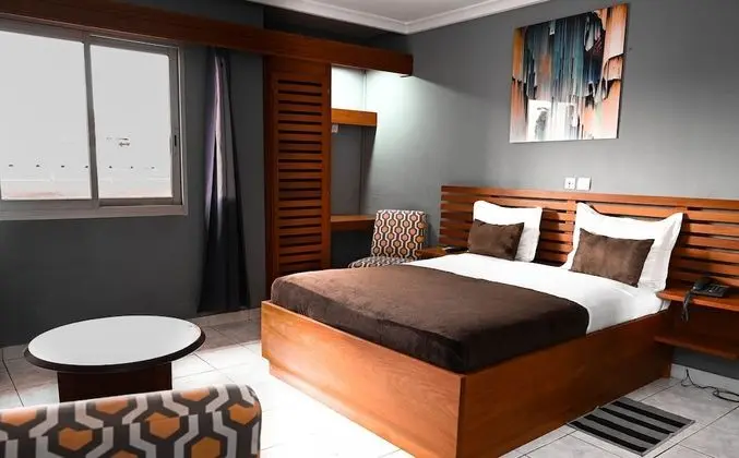 Comfort Tek Büyük Yataklı Oda