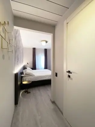 Comfort Tek Büyük veya İki Ayrı Yataklı Oda, Kısmi Göl Manzaralı