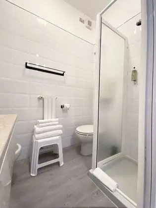 Comfort Tek Büyük veya İki Ayrı Yataklı Oda, Kısmi Göl Manzaralı