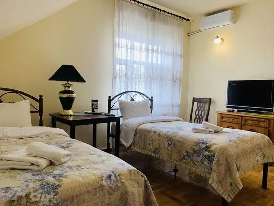 Standard İki Ayrı Yataklı Oda, Ortak Banyo