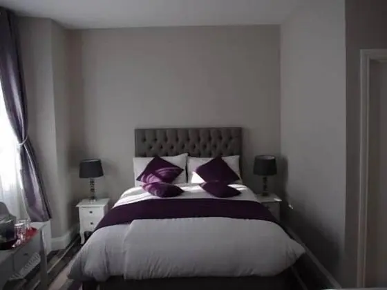 Dört Kişilik Oda, Banyolu/Duşlu