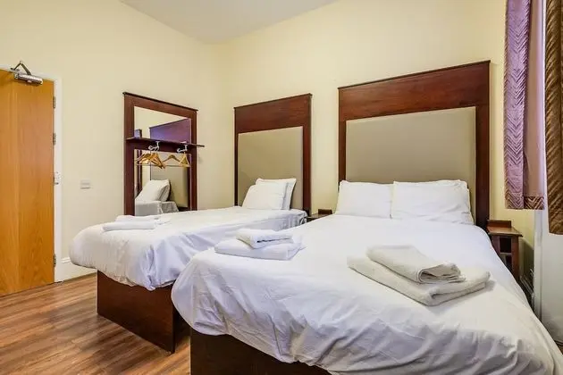 Üç Kişilik Oda, Banyolu/Duşlu (Double & Single Bed)