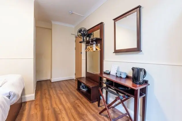 Üç Kişilik Oda, Banyolu/Duşlu (Double & Single Bed)