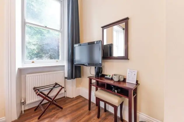 Üç Kişilik Oda, Banyolu/Duşlu (Double & Single Bed)