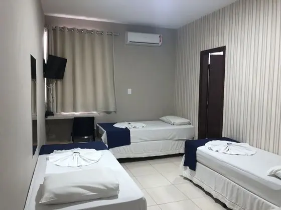 Üç Kişilik Oda