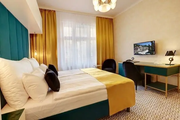Comfort Tek Büyük Yataklı Oda, Şehir Manzaralı