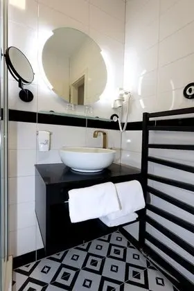 Superior Tek Büyük Yataklı Oda, Şehir Manzaralı