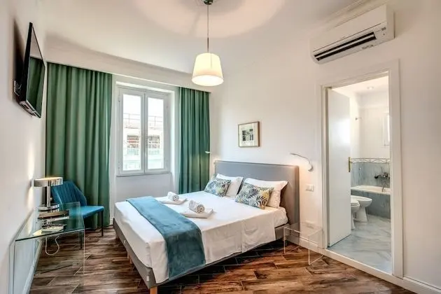 Tek Büyük Yataklı Oda