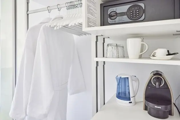 Deluxe Oda, Balkon, Havuz Manzaralı