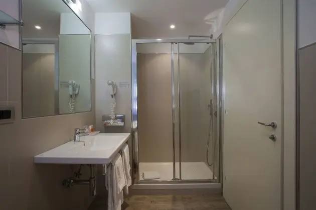 Deluxe Tek Büyük Yataklı Oda, Deniz Manzaralı