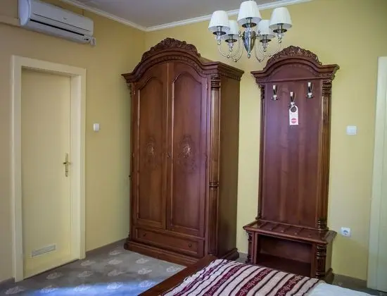 İki Ayrı Yataklı Oda, Sigara İçilmez