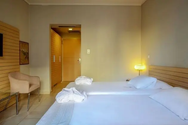 City Tek Büyük Yataklı Oda, Balkon, Şehir Manzaralı