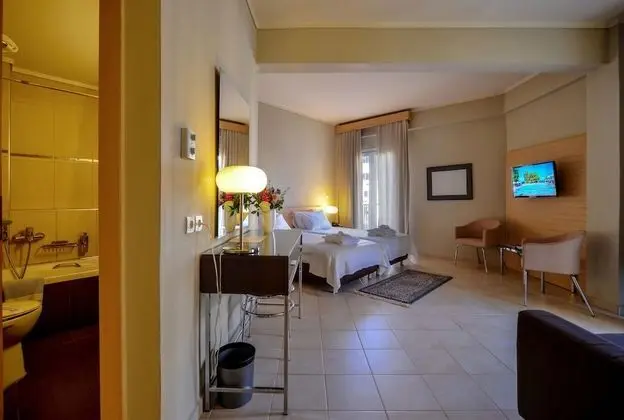 City Tek Büyük Yataklı Oda, Balkon, Şehir Manzaralı