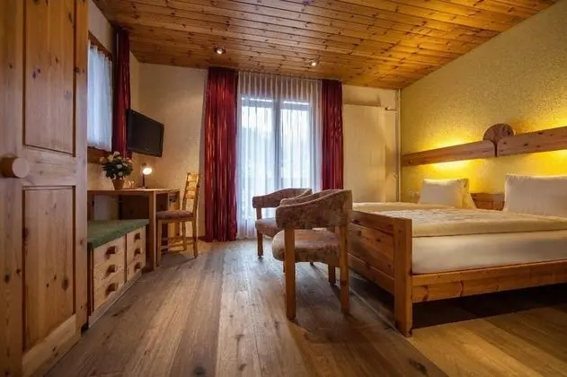 Tek Büyük Yataklı Oda, Balkon